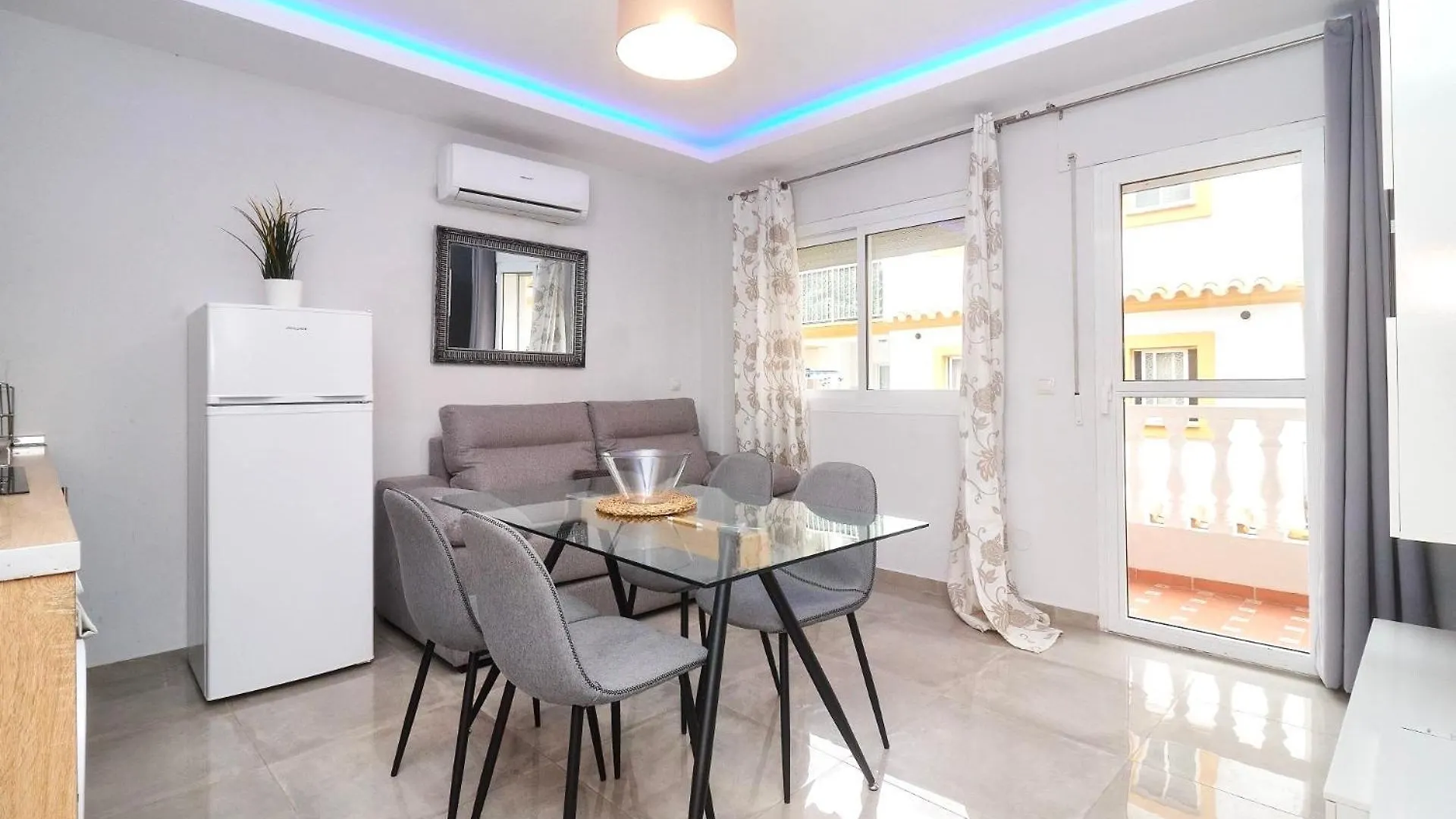 Apartment Luxury Suites Fuengirola Spain